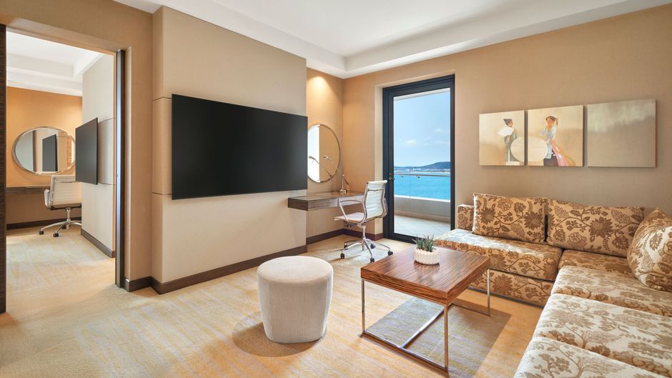 Sheraton Nha Trang Hotel & Spa Suite