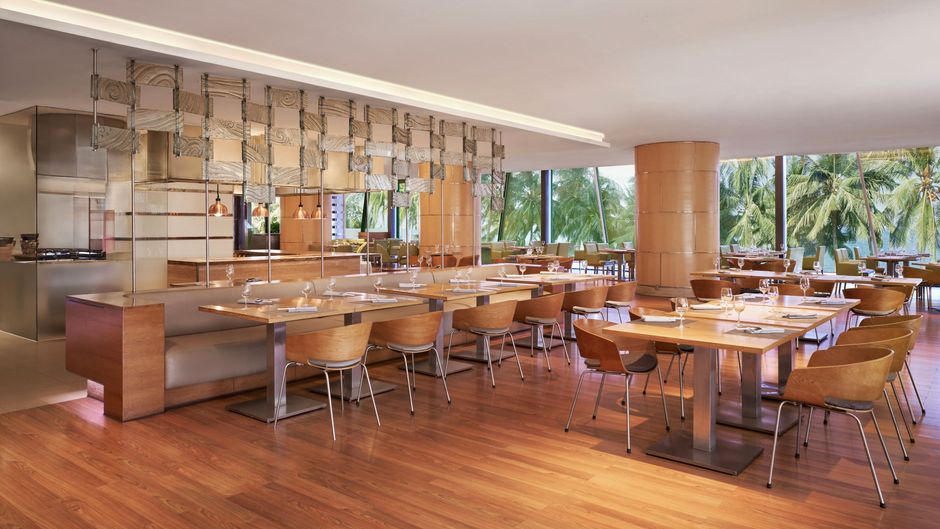 Sheraton Nha Trang Hotel & Spa Restaurant