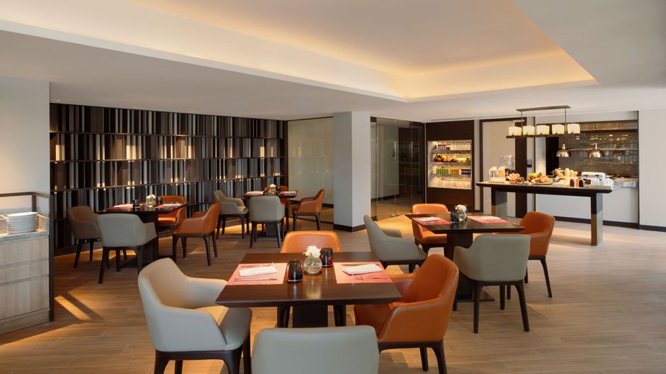 Marriott Executive Apartments Bangkok Restaurant