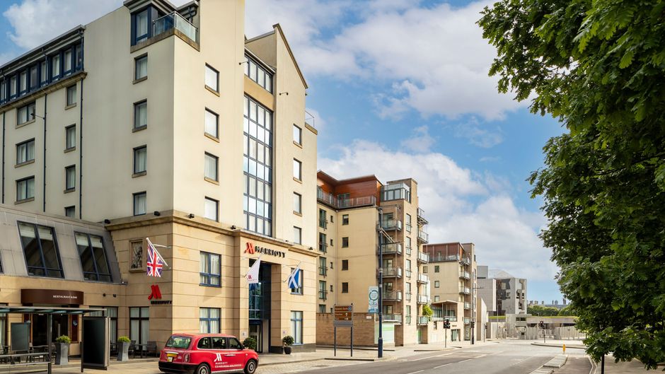 Edinburgh Marriott Holyrood Hotel Exterior