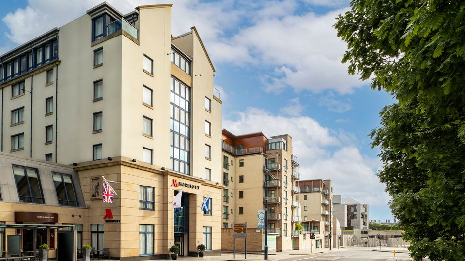 Edinburgh Marriott Holyrood Hotel Exterior