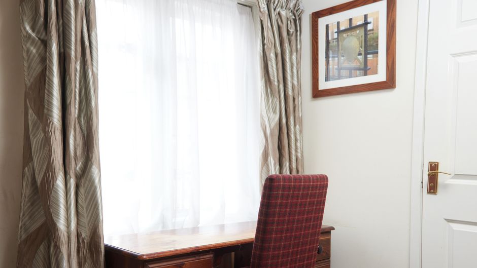 Bull Hotel Halstead Room