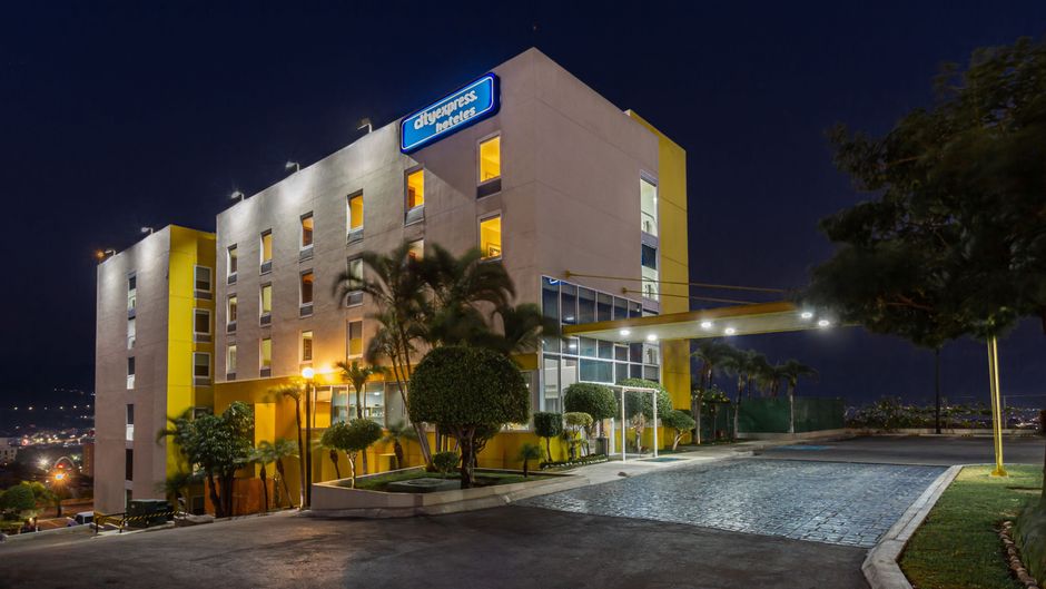 City Express by Marriott Exterior