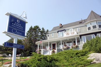 Cape Arundel Inn & Resort