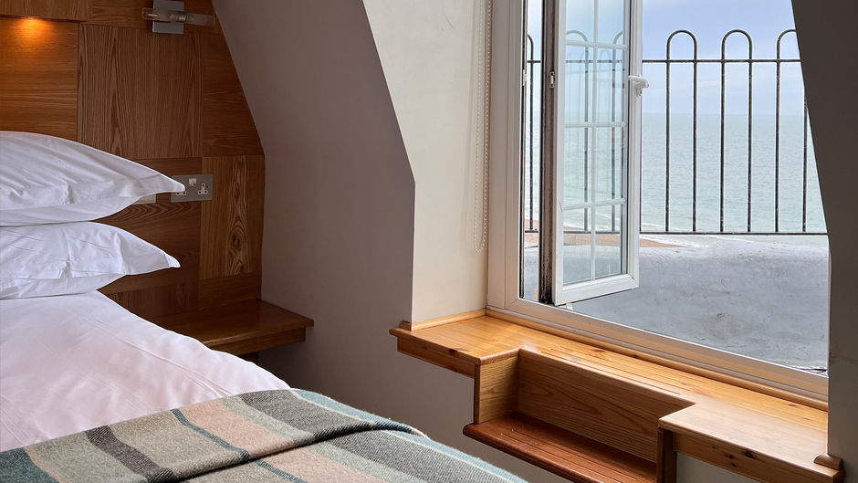 Drakes Hotel Room