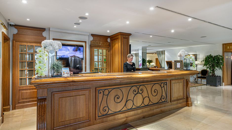 Hotel Royal by Manotel Group Lobby