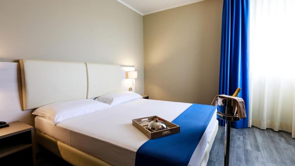 Hotel Oleggio Malpensa Room