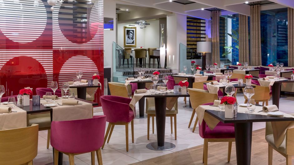 Hotel N'vy by Manotel Group Restaurant
