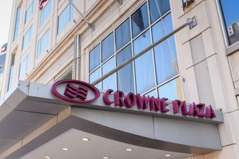 Crowne Plaza Cleveland at Playhouse Sq