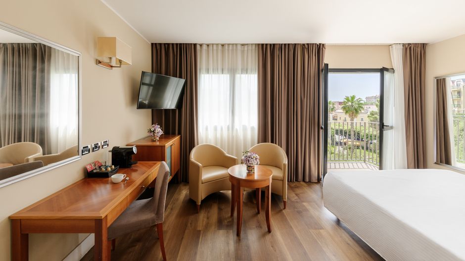 Hotel Dei Cavalieri Caserta - La Reggia Room