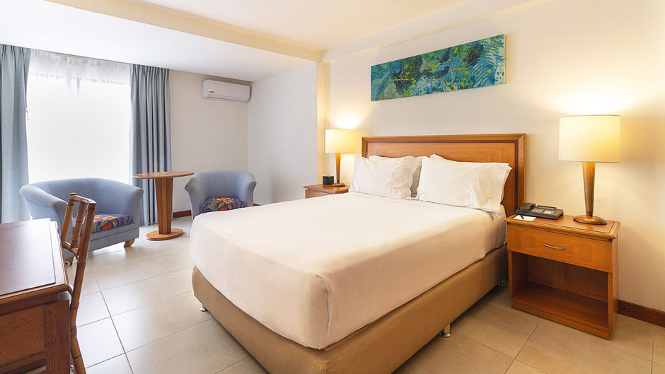 ESTELAR Santamar Hotel & Convention Ctr Room
