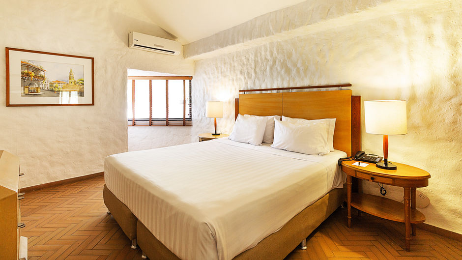 ESTELAR Santamar Hotel & Convention Ctr Room