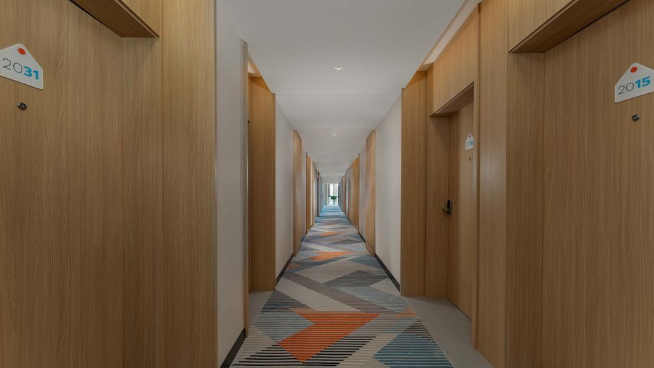 Holiday Inn Exp Daxing Lobby