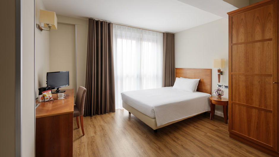 Hotel Dei Cavalieri Caserta - La Reggia Room
