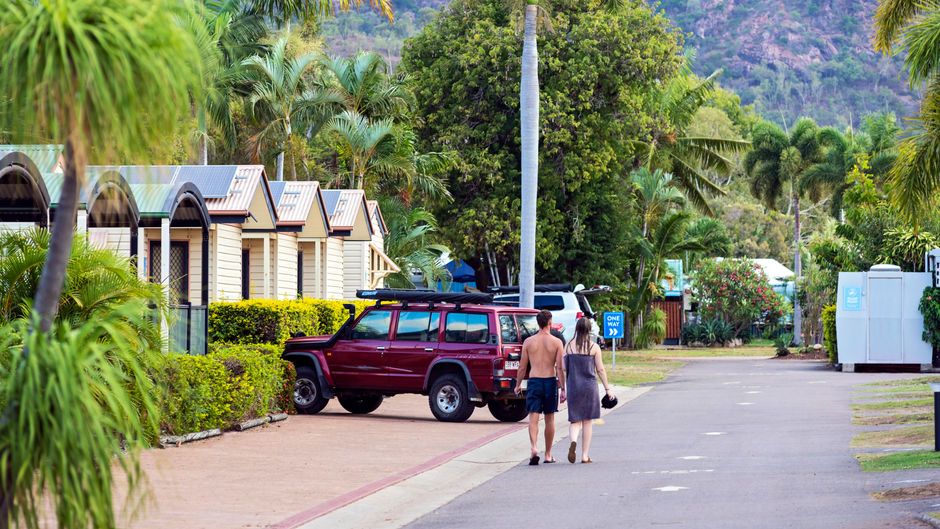 Cluden Park Motor Inn Exterior