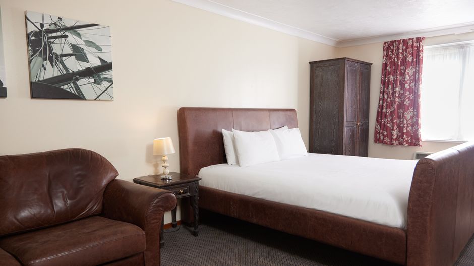 Farmhouse Innlodge Hotel Room