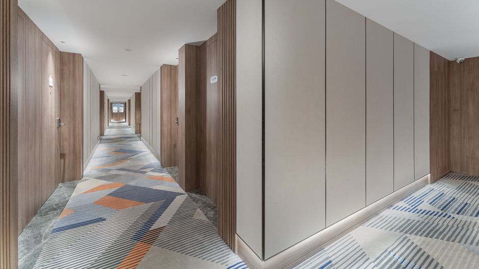 Holiday Inn Exp Shibei Lobby