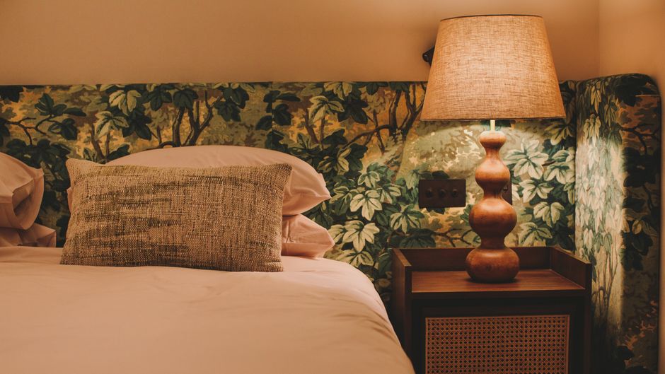 Hampton Manor Hotel Room