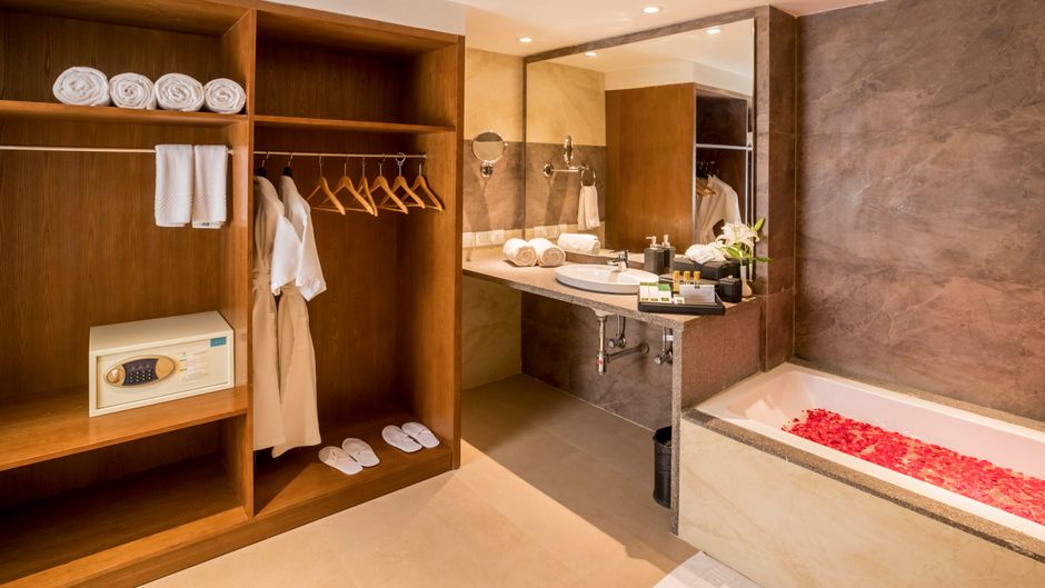 Hotel Swosti Premium Room
