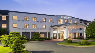 Courtyard Kingston