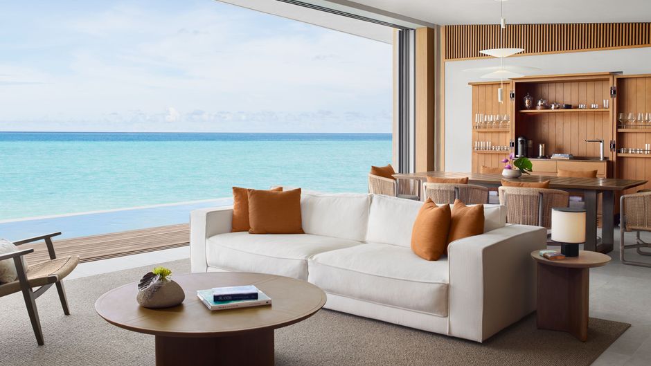 The Ritz-Carlton Maldives, Fari Islands Pool