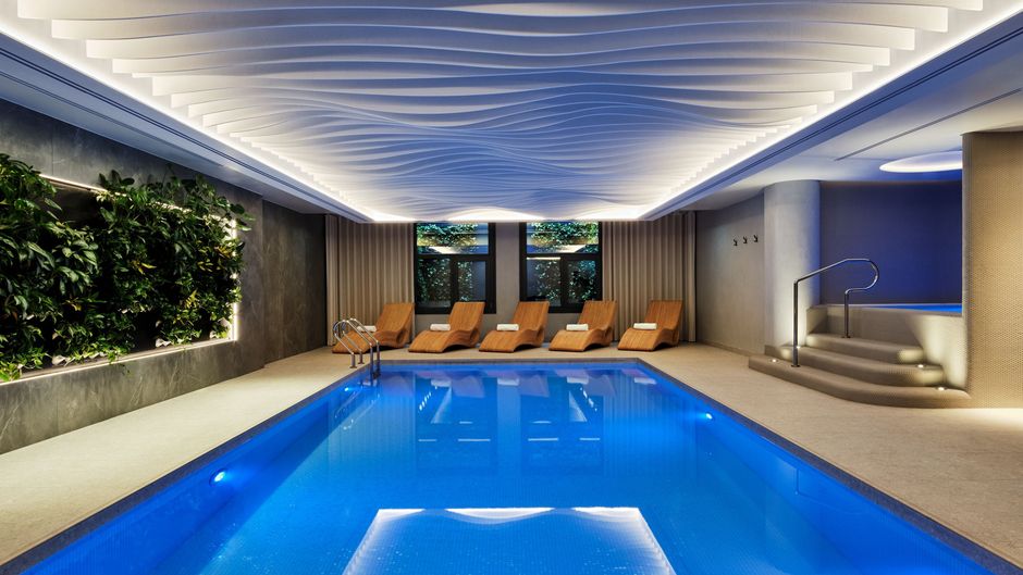 Sheraton Grand Krakow Pool