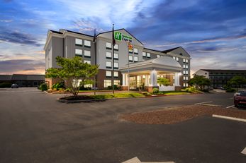 Holiday Inn Express & Suites