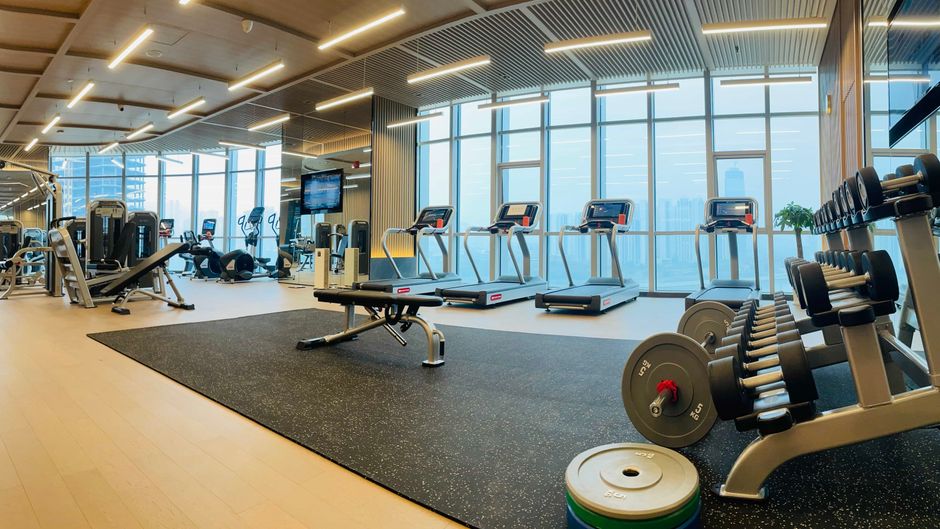 HUALUXE Yibin Health Club