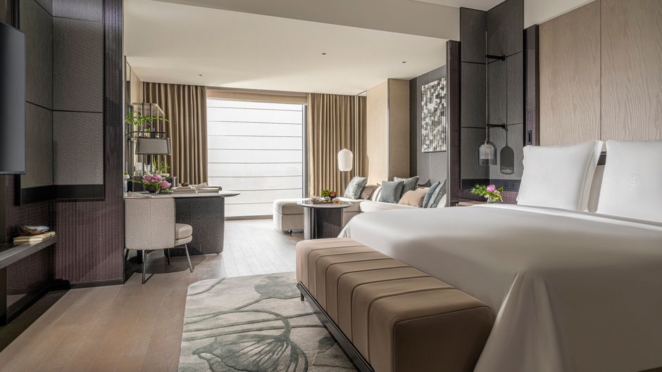 Four Seasons Hotel Hangzhou at Hangzhou Room