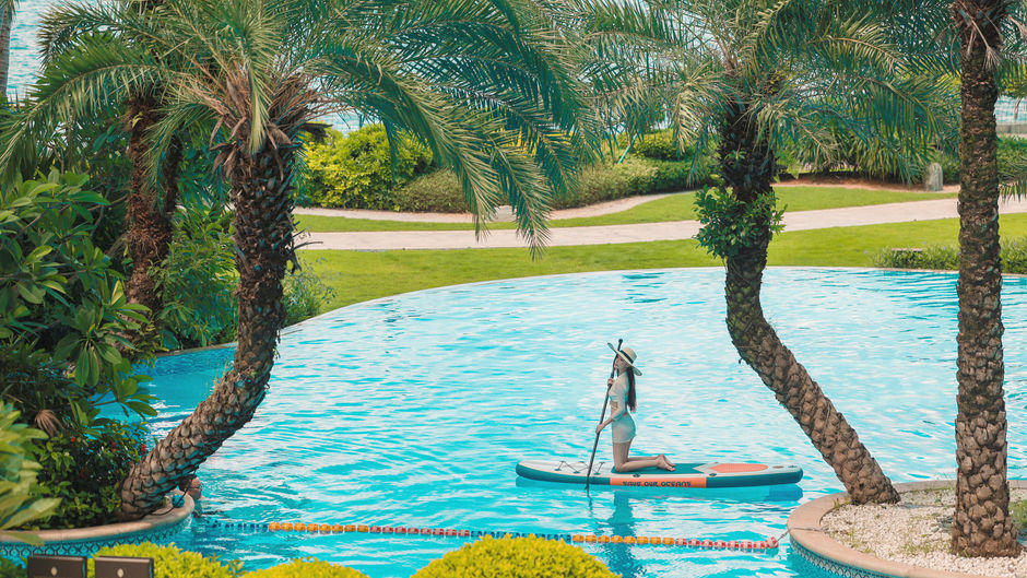 InterContinental Haikou Seaview Pool
