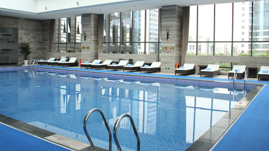 Crowne Plaza Longgang City Ctr Pool