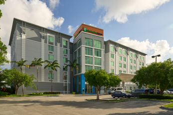 Holiday Inn Exp Miami Arpt Blue Lagoon