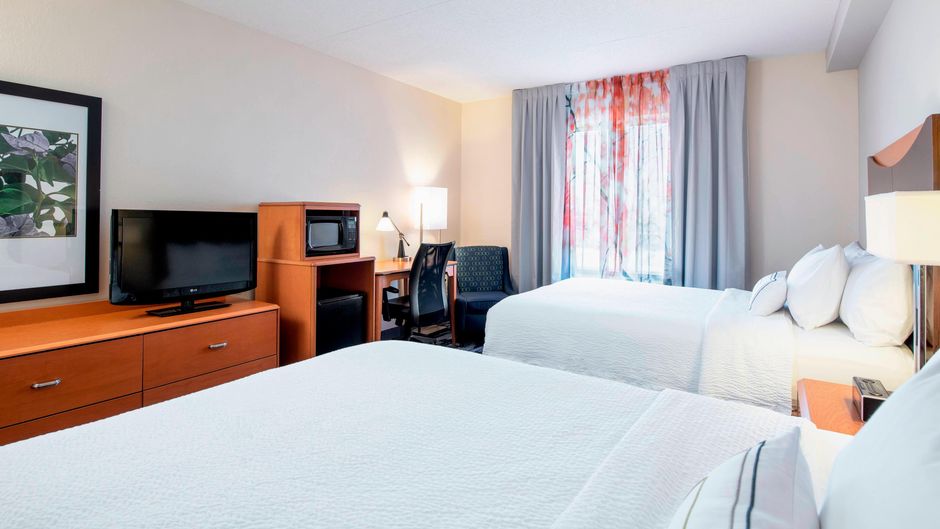 Fairfield Inn & Suites Winnipeg Room