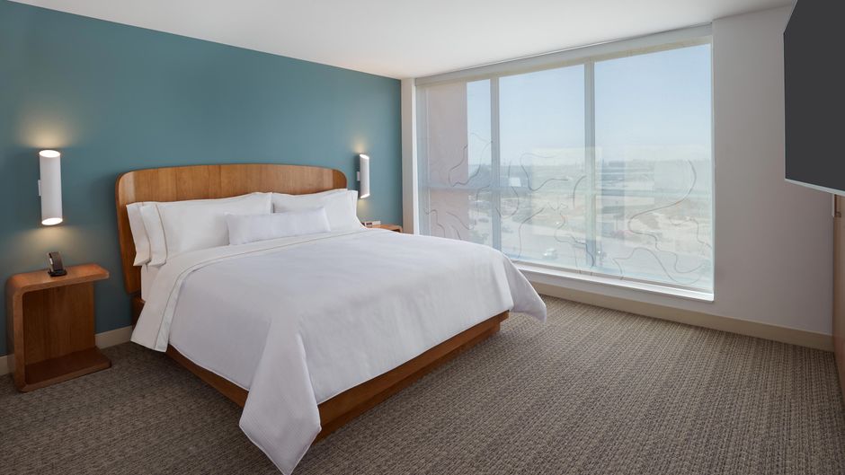 Element Toronto Airport Room