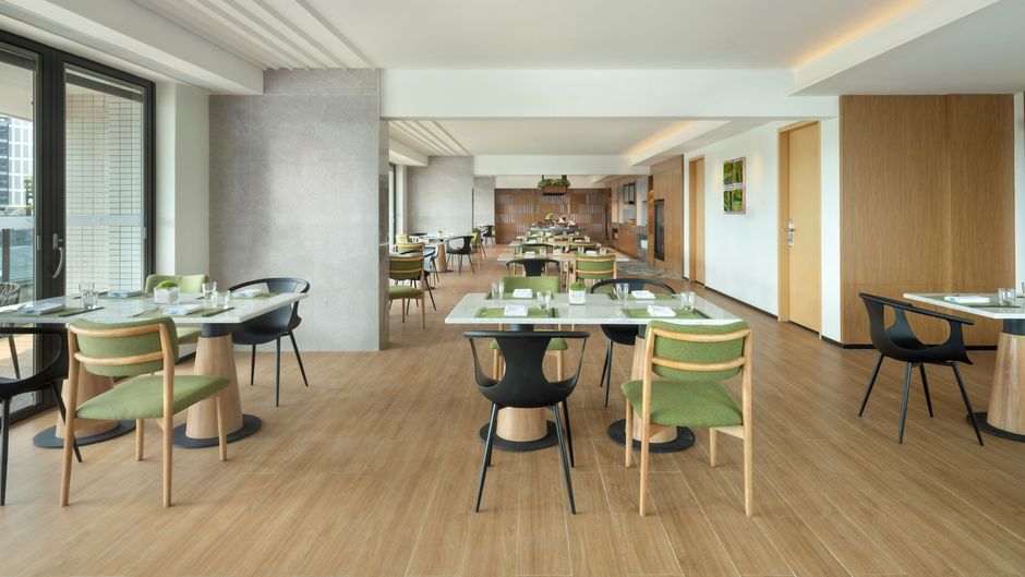 Element Hailing Island Restaurant