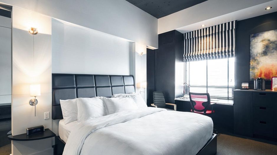 ALT Hotel Quebec City Room