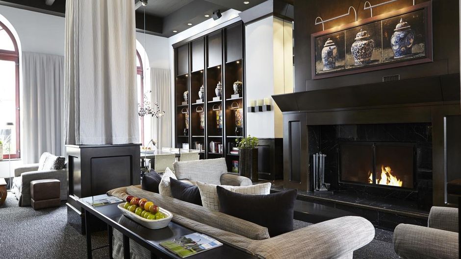 Le Germain Hotel Quebec Lobby