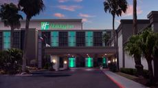 Holiday Inn Airport & Conf Center