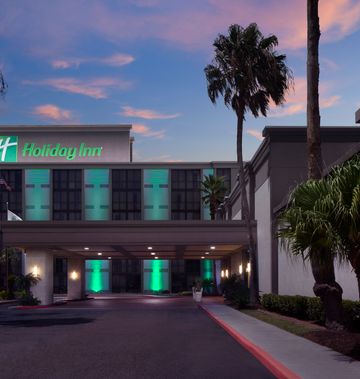 Holiday Inn Airport & Conf Center