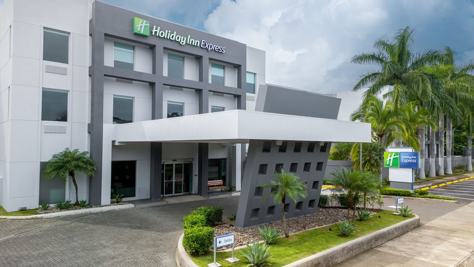 Holiday Inn Express San Jose Forum Exterior