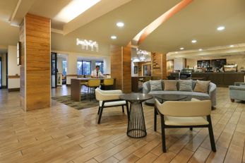 Holiday Inn Vanderbilt Downtown