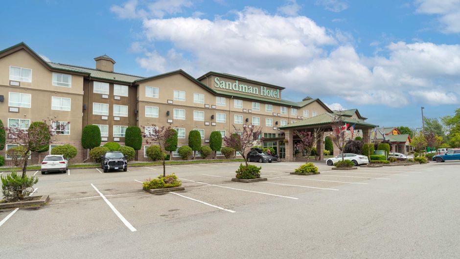 Sandman Hotel Langley Exterior