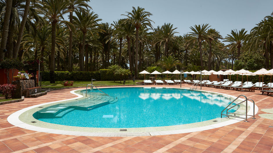 Seaside Palm Beach Hotel Pool