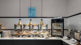 <b>Holiday Inn Express Silver Beach Room</b>. Virtual Tours powered by <a href="https://www.leonardoworldwide.com/" title="Leonardo Worldwide" target="_blank">Leonardo</a>.