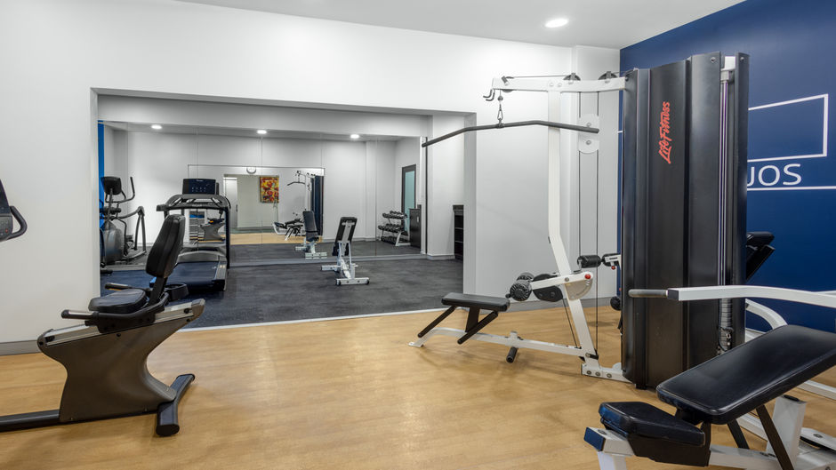 Holiday Inn Express San Jose Forum Health Club