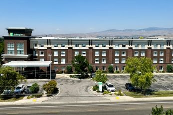 Holiday Inn Boise Airport