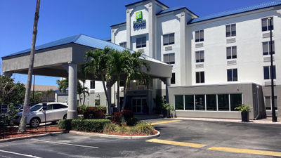 Holiday Inn Express & Suites Cocoa Beach