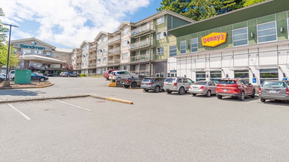 Sandman Hotel Abbotsford Exterior