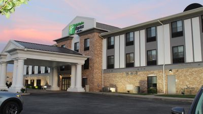 Holiday Inn Express & Suites