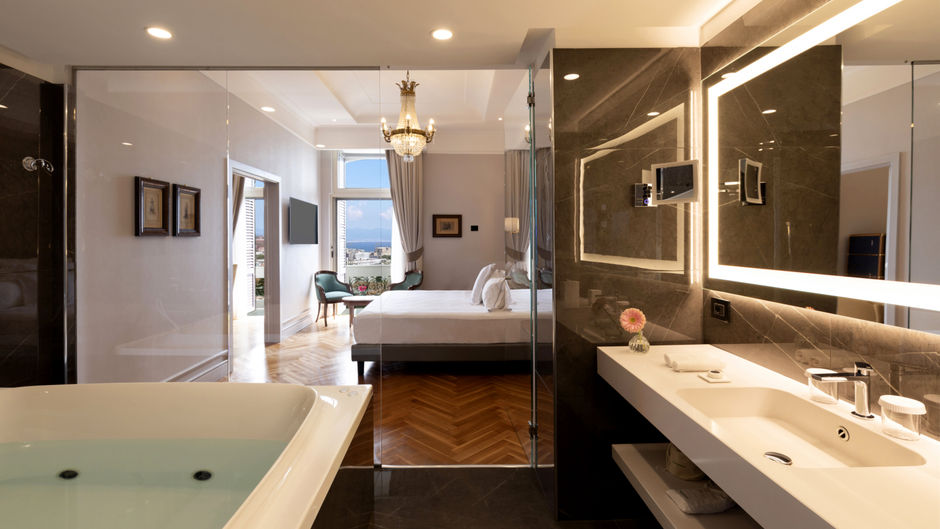 Grand Hotel Parker's Room